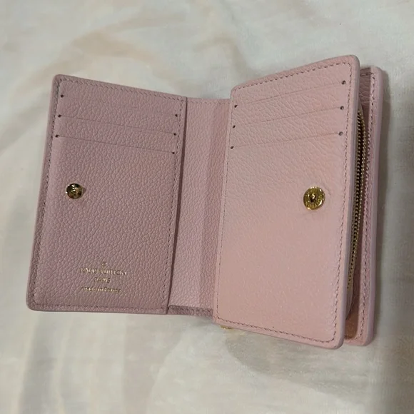 Louis Vuitton Monogram Stardust collection zippy wallet 2022. - Picture 4 of 6